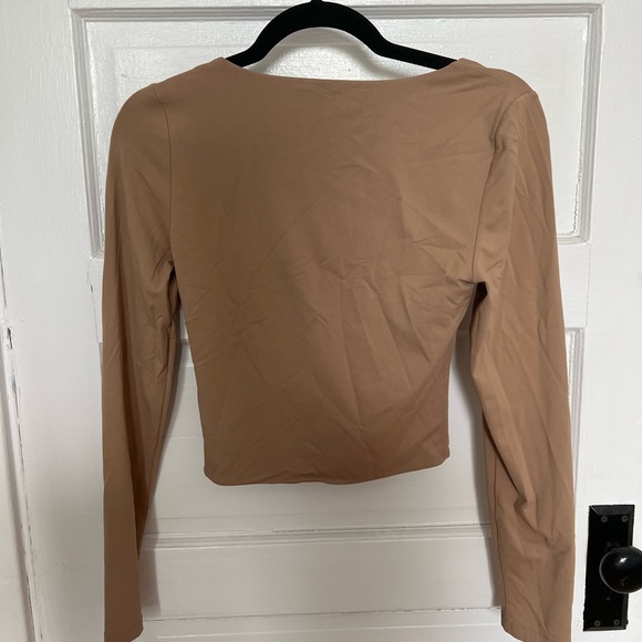 Babaton contour scoopneck long sleeve - Picture 2 of 2
